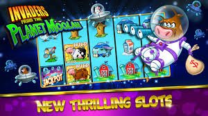 Filipino players enjoying mobile sports betting and bingo on phtaya16 platform
